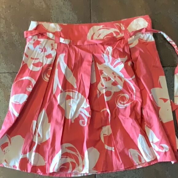 Candie's Dresses & Skirts - Women’s pink floral tie skirt